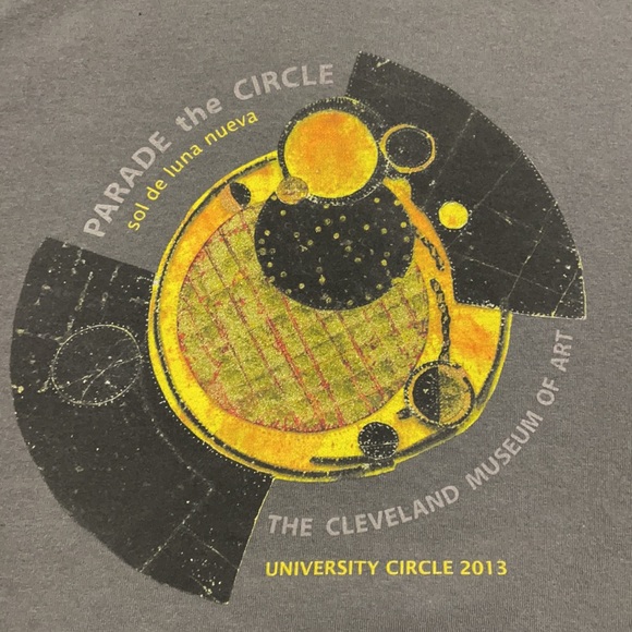 4/$24🦩 Parade the Circle Sol de Luna Nueva T-shirt Size Small Unisex Grey - Picture 2 of 7